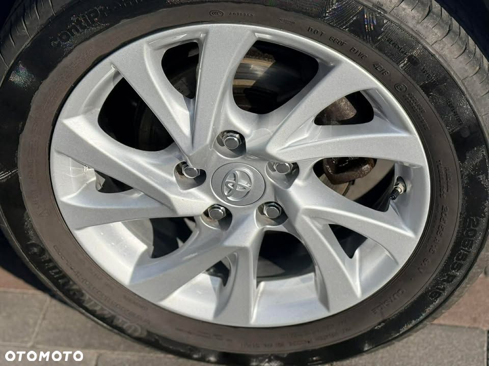 Toyota Auris 1.6 Premium - 20
