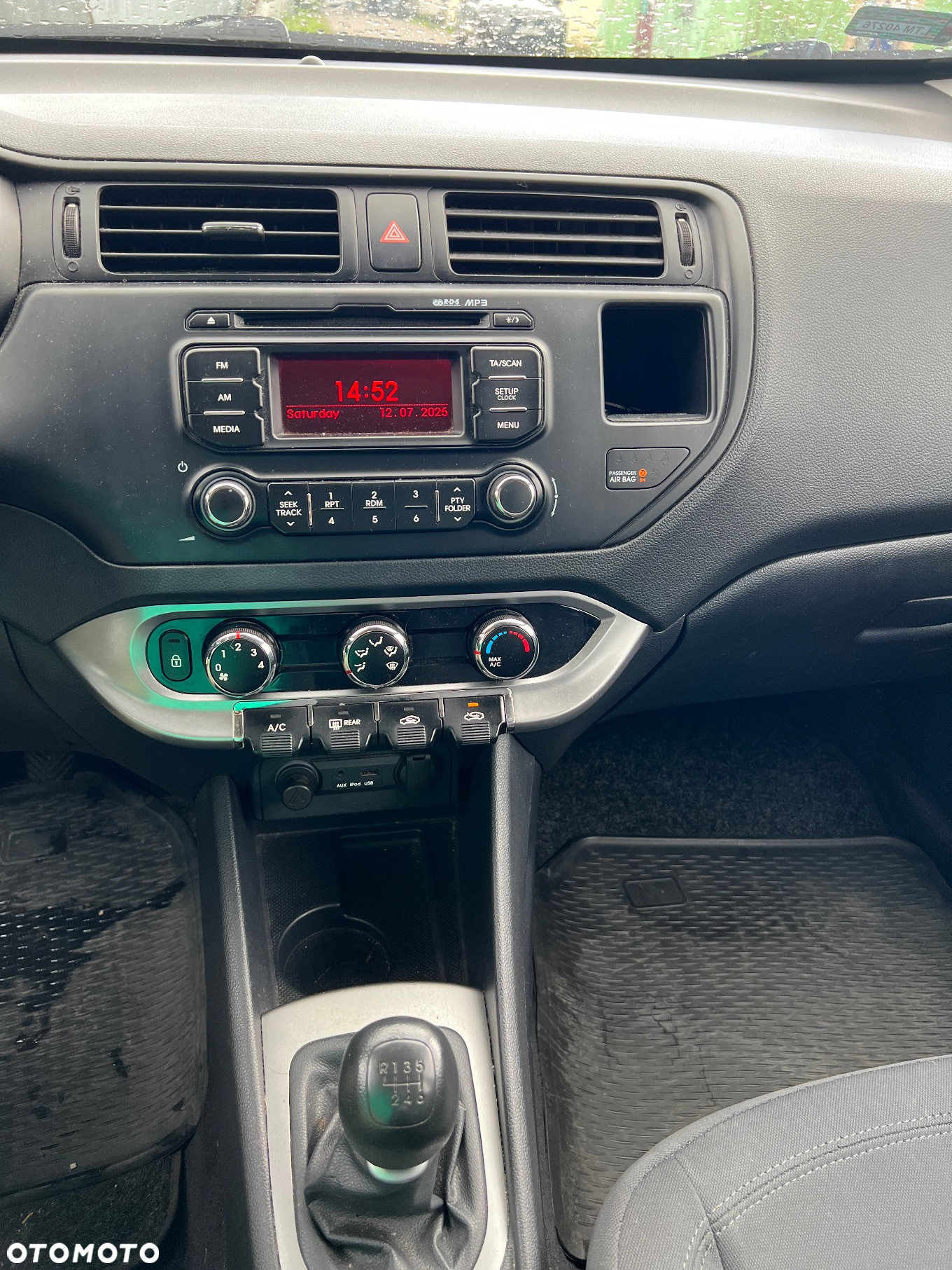Kia Rio 1.1 CRDI Attract - 10