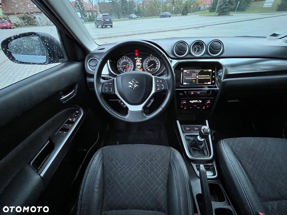 Suzuki Vitara 1.4 Boosterjet Hybrid Comfort+ - 11