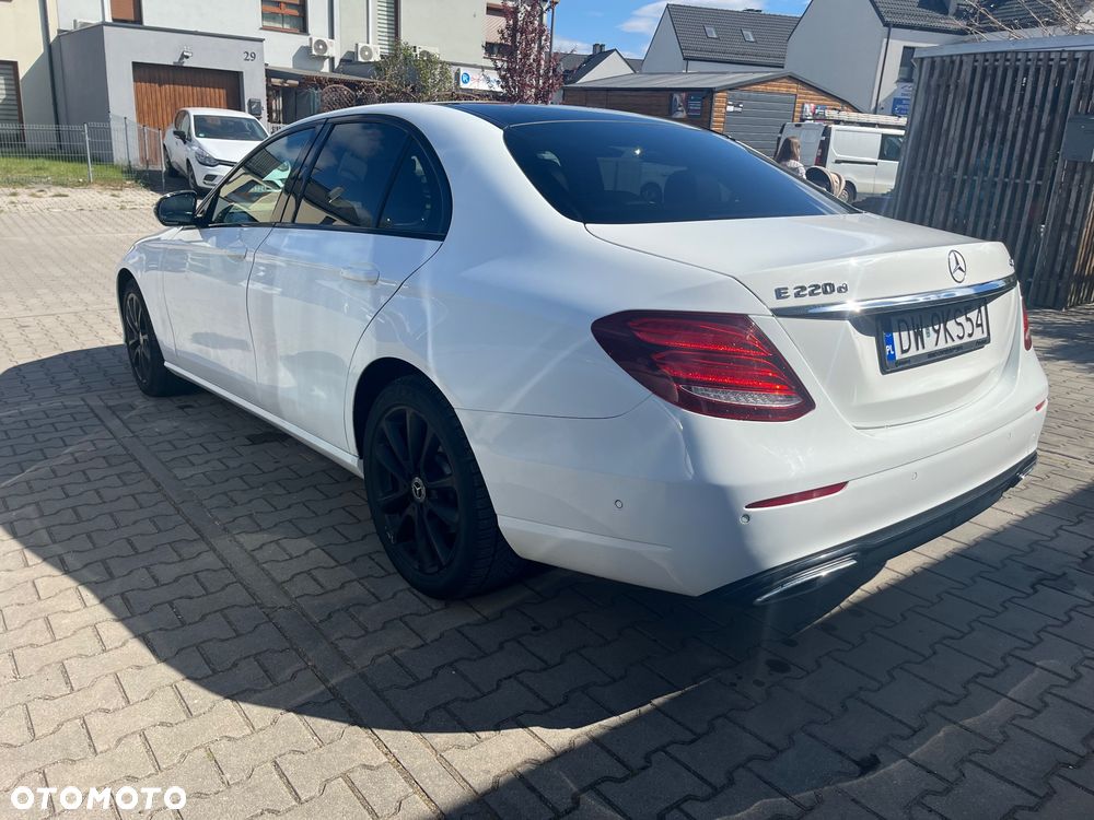 Mercedes-Benz Klasa E 220 d 4-Matic 9G-TRONIC - 6