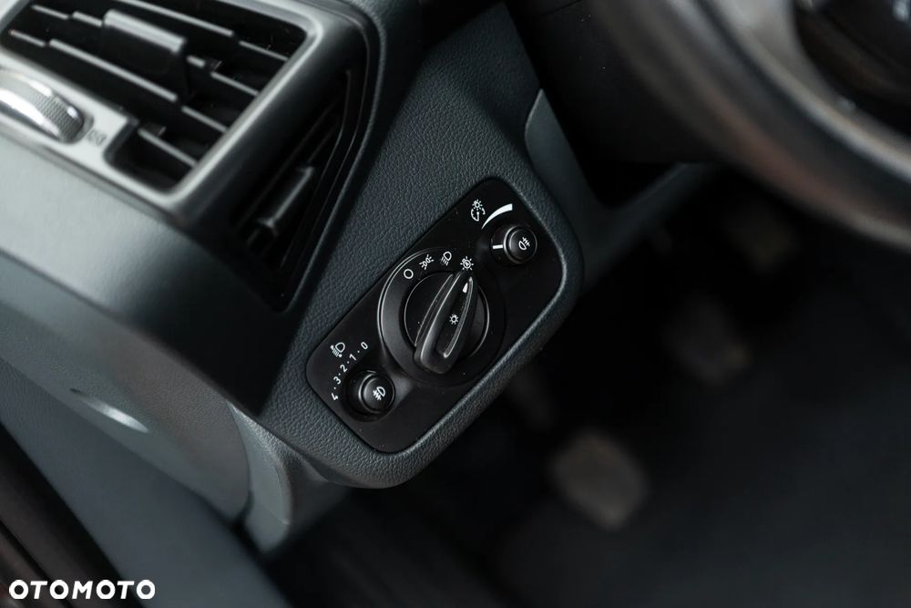 Ford Grand C-MAX - 38