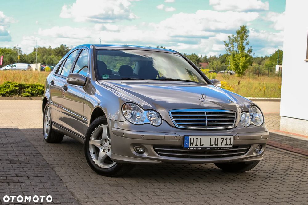 Mercedes-Benz Klasa C 180 Kompressor Automatik Classic - 9