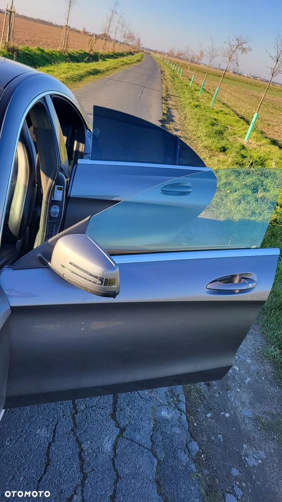 Mercedes-Benz CLA 250 4-Matic - 8