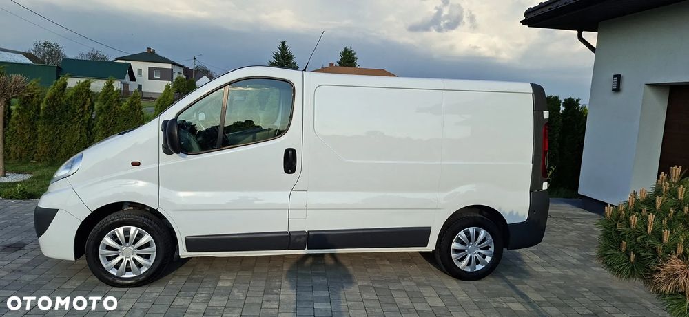 Opel vivaro - 14