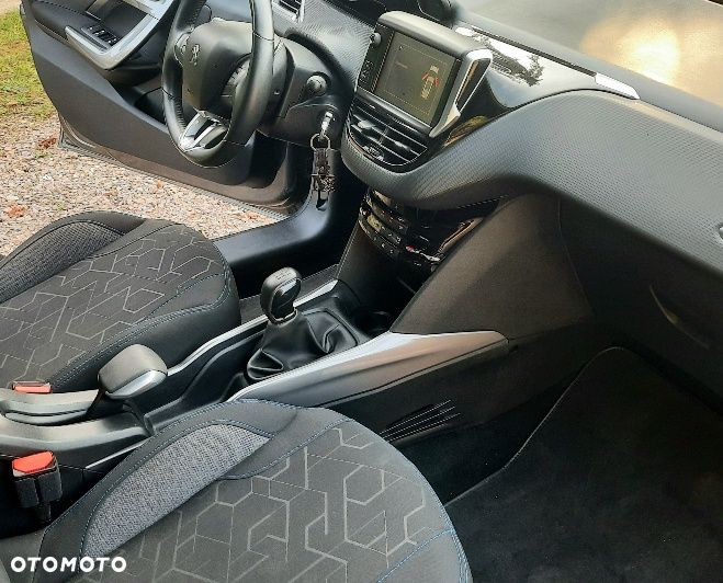 Peugeot 2008 1.2 Pure Tech Active - 13