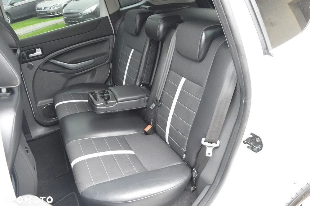 Ford Kuga 2.0 TDCi 4WD Titanium - 27