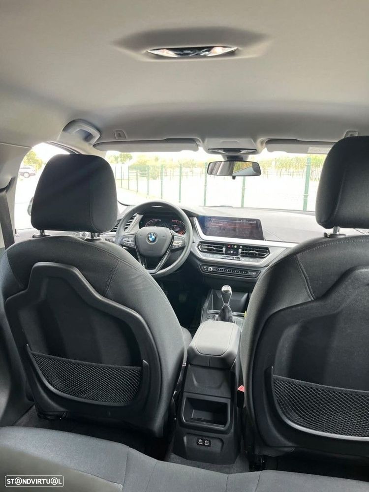 BMW 118 i Advantage - 18