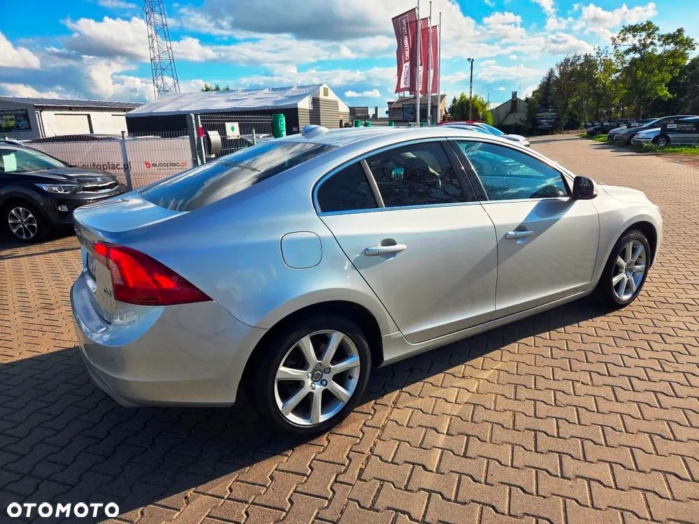 Volvo S60 D2 Drive-E Momentum - 7