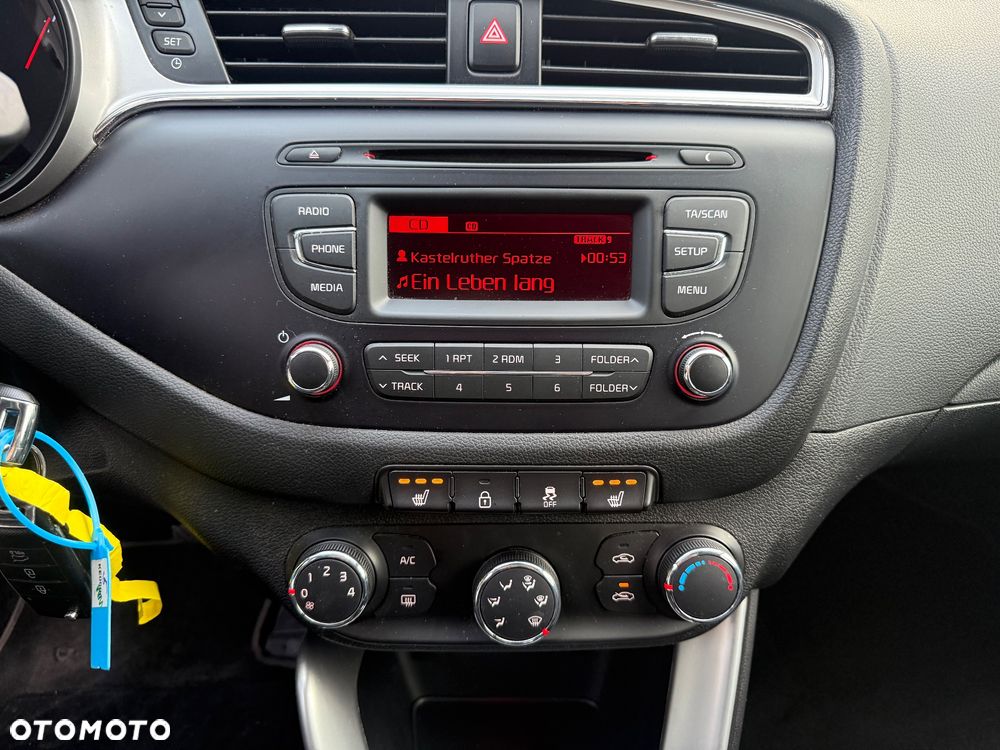 Kia Ceed 1.4 CVVT Dream-Team Edition - 13