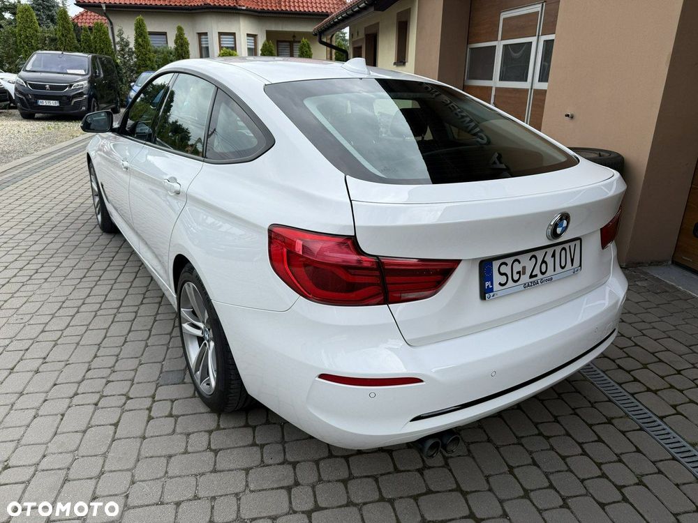 BMW 3GT 320i xDrive - 9