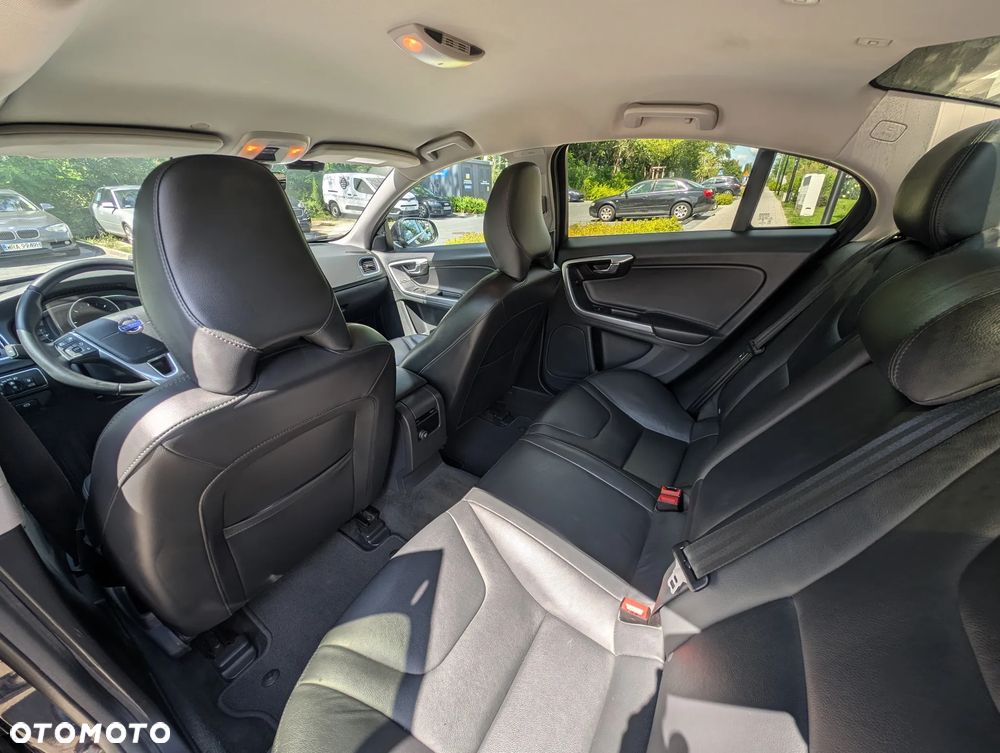 Volvo S60 D4 Drive-E Summum - 9
