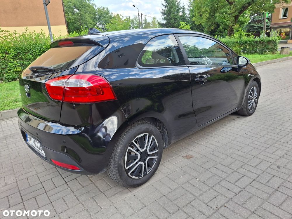 Kia Rio - 6