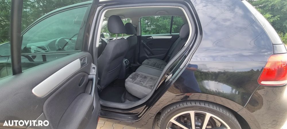 Volkswagen Golf 2.0 TDI DPF DSG Highline - 10
