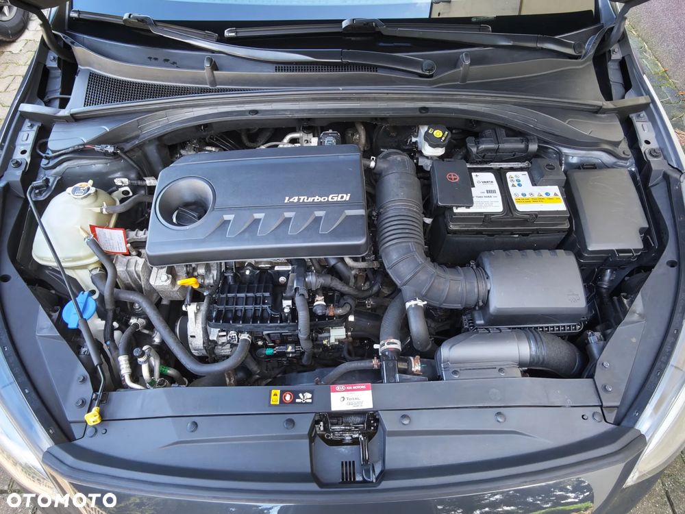 Kia Ceed 1.4 T-GDI OPF Platinum Edition - 16