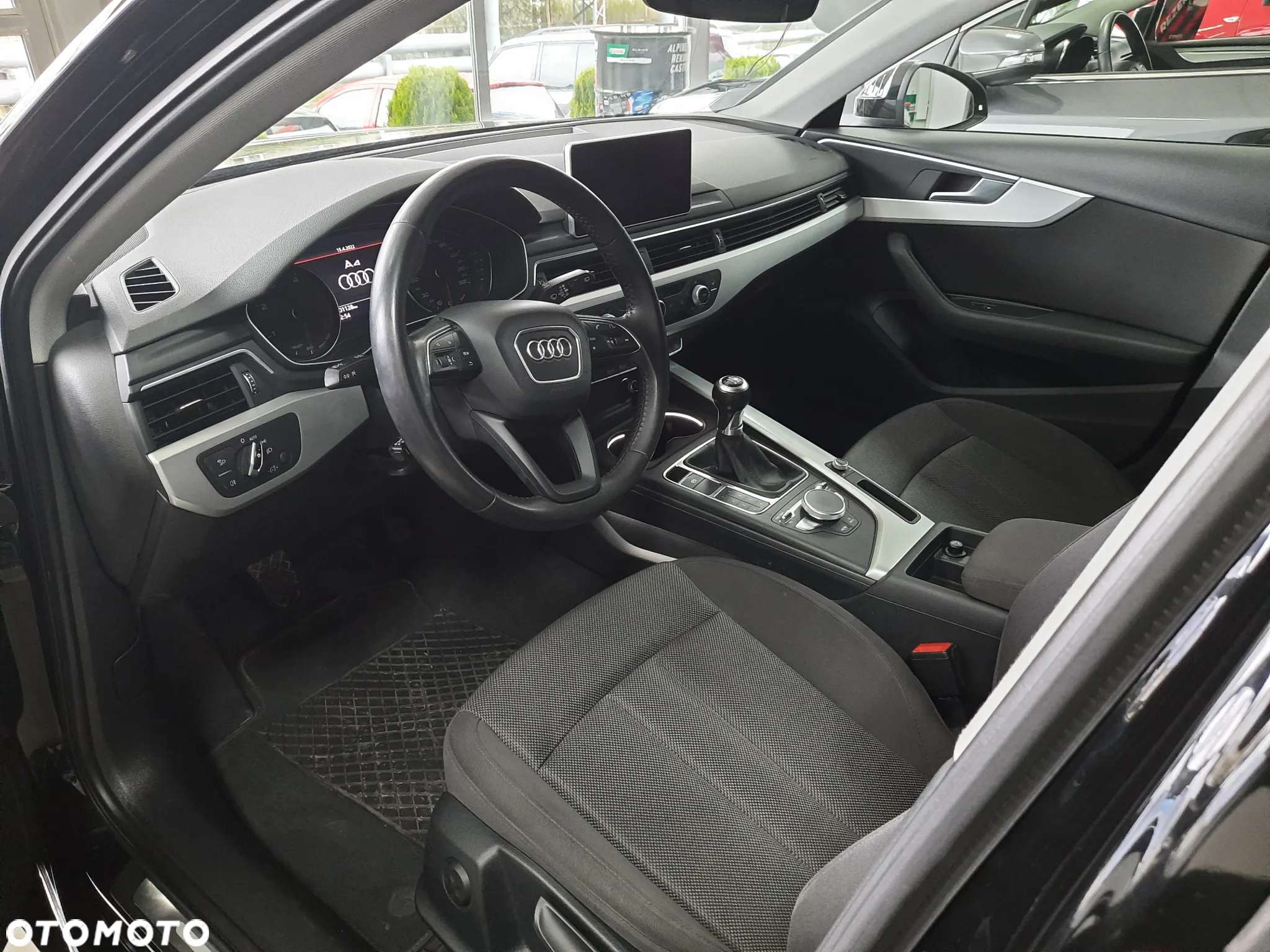 Audi A4 Avant 2.0 TDI - 6
