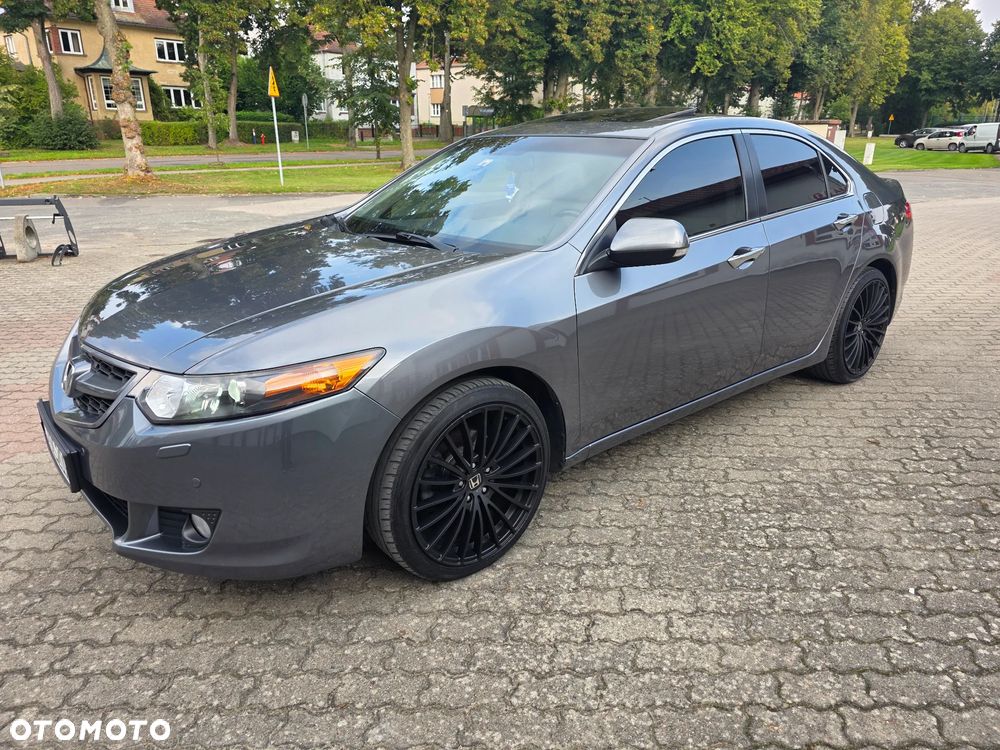 Honda Accord 2.0 Executive Nav - 31