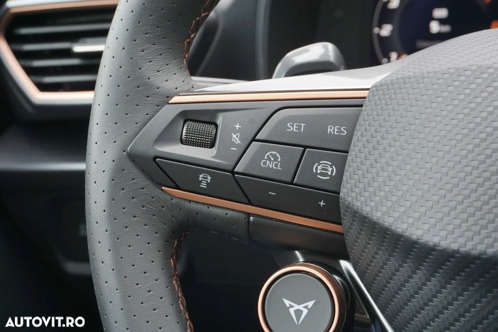 Cupra Formentor 1.5 eTSI DSG - 17