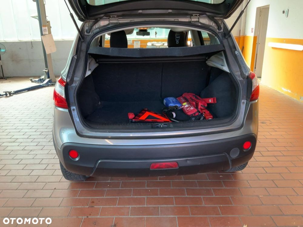 Nissan Qashqai 2.0 CVT 360 - 19