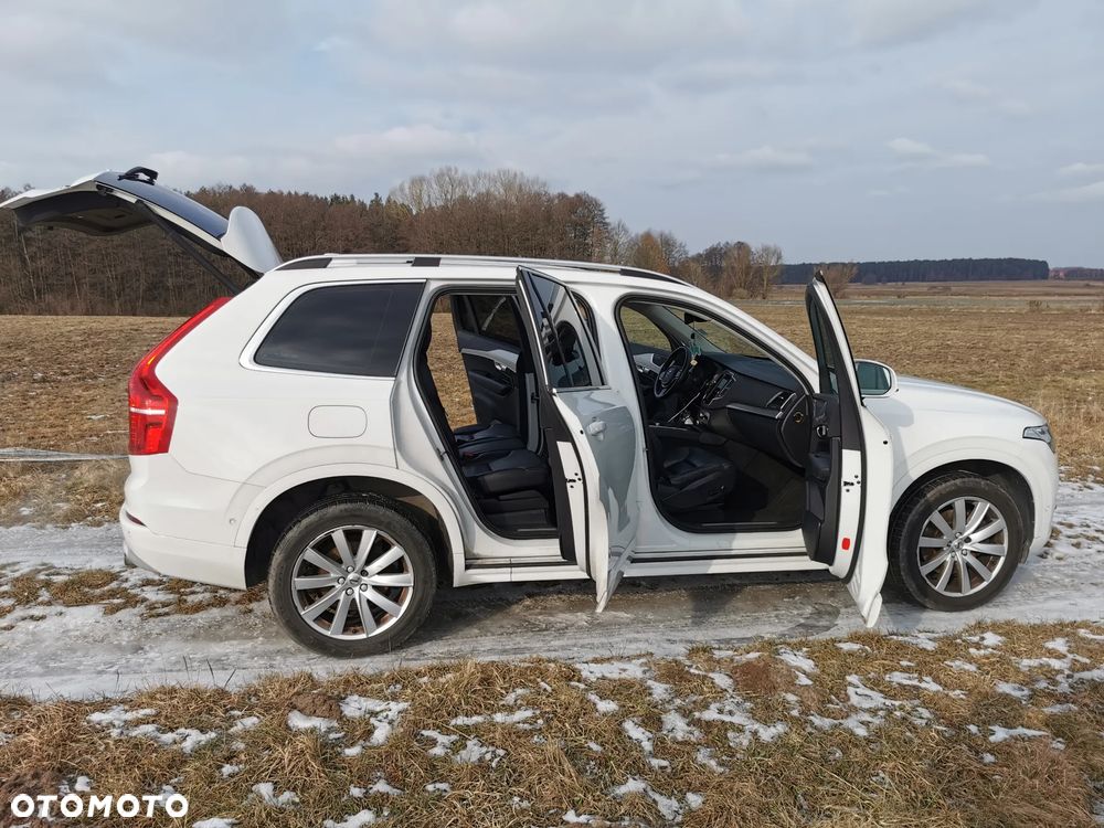 Volvo XC 90 D5 AWD Momentum - 17