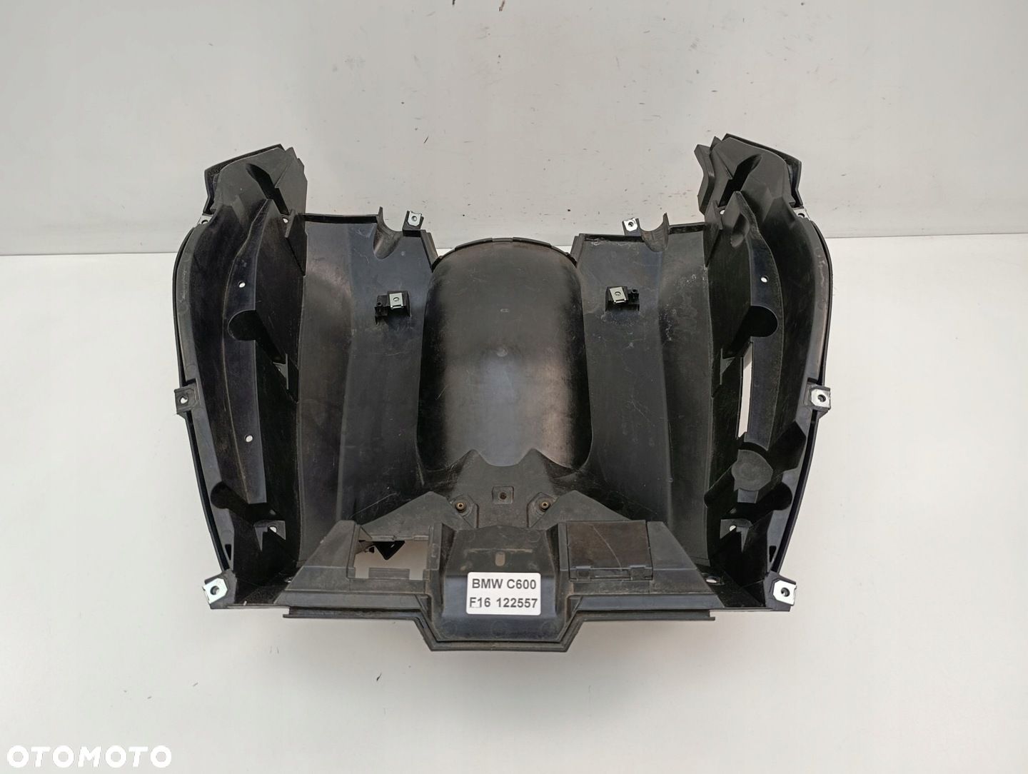 BMW C600 KUFER NOCNIK NADKOLE TYŁ - 1