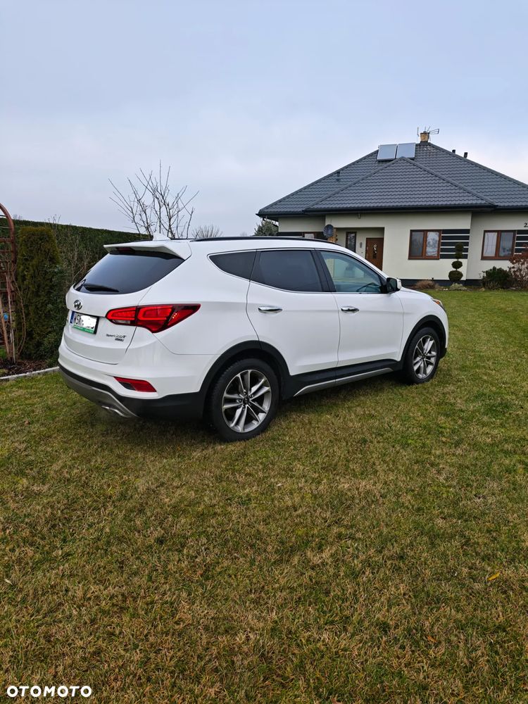 Hyundai Santa Fe - 3