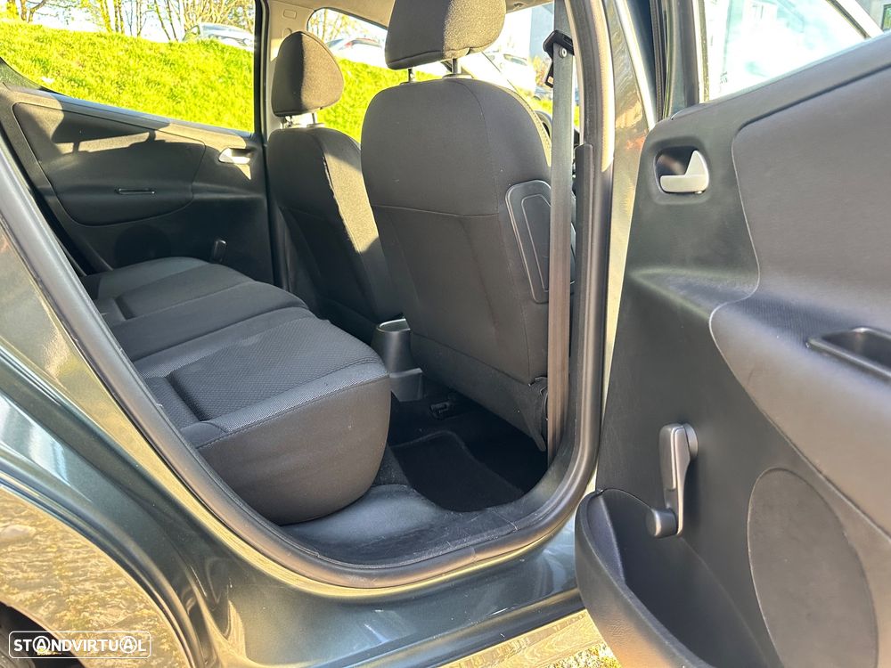 Peugeot 207 1.4 16V Active - 22