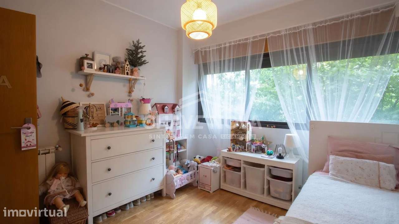 T4 c/ Garagem para 2 Viaturas em Santa Marinha - CO - Grande imagem: 5/10
