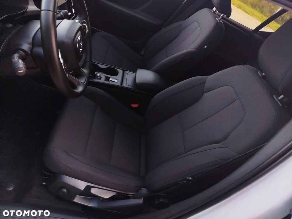 Volvo XC 40 T2 Plus Dark - 26