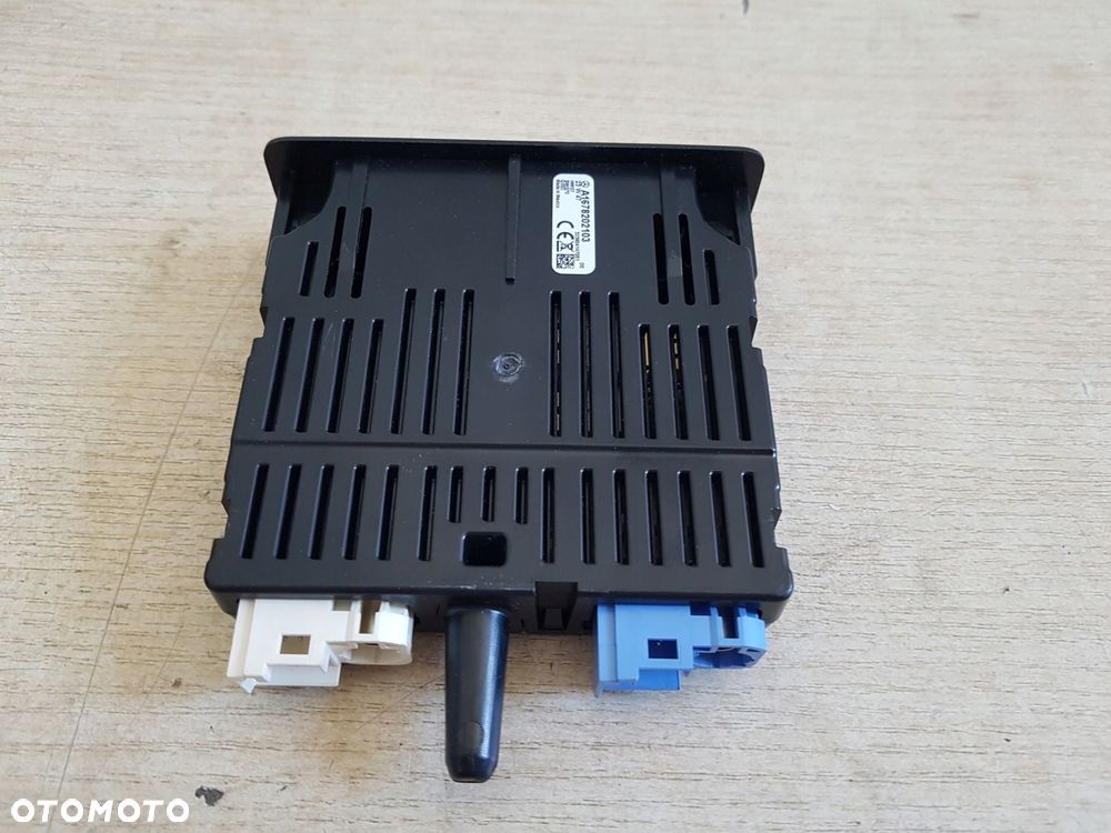 mercedes moduł gniazdo usb a1678202103 - 2