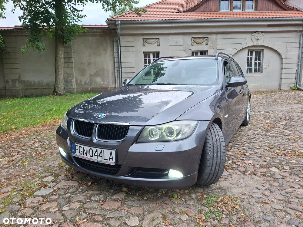 BMW Seria 3 318d DPF - 2