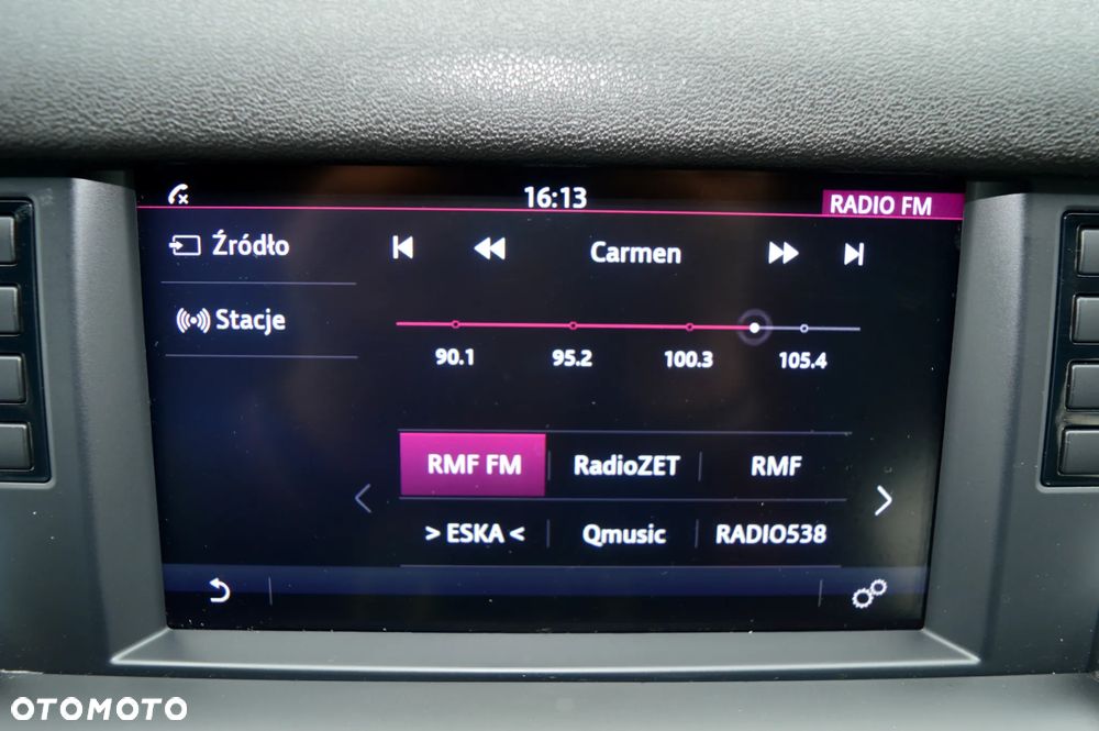 Land Rover Discovery Sport - 26