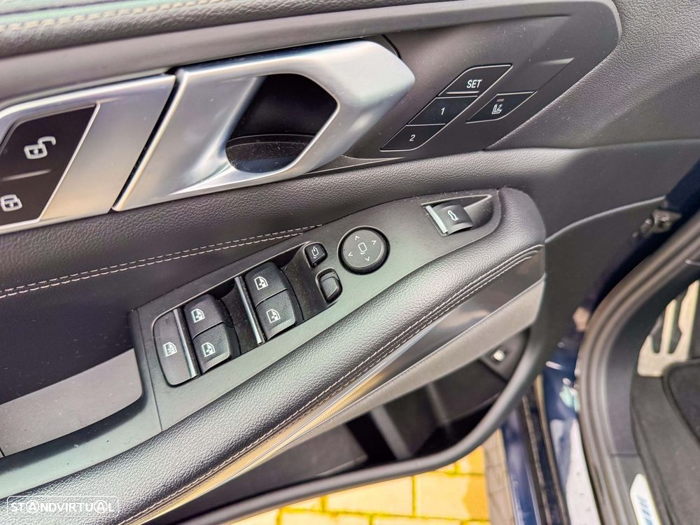 BMW X5 45 e xDrive Pack M - 16