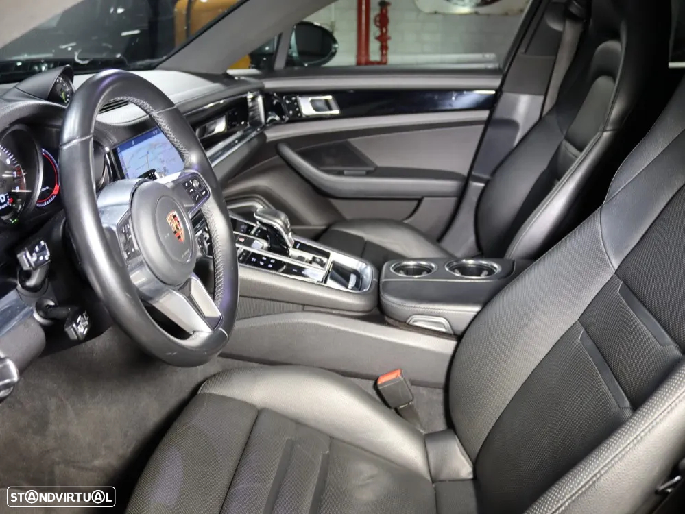 Porsche Panamera 4 E-Hybrid - 10