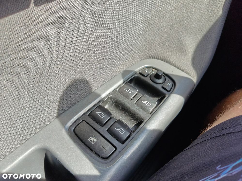 Volvo V50 1.6D DPF Kinetic - 20
