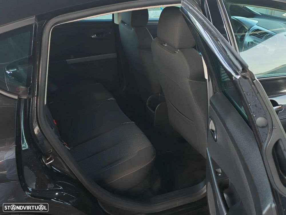 SEAT Leon 1.9 TDI Sport DPF - 14