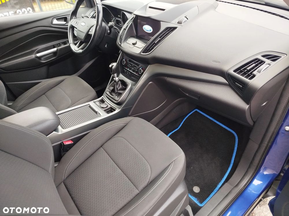 Ford Kuga - 20