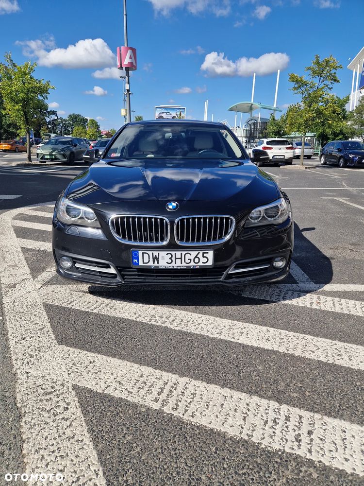BMW 5 Series 2015 photo 2