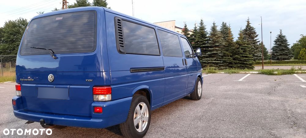 Volkswagen Caravelle - 7