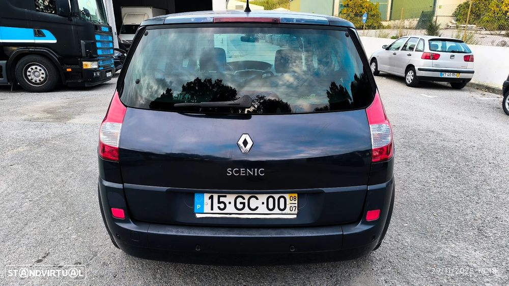 Renault Scénic 1.5 dCi Dynamique S - 4