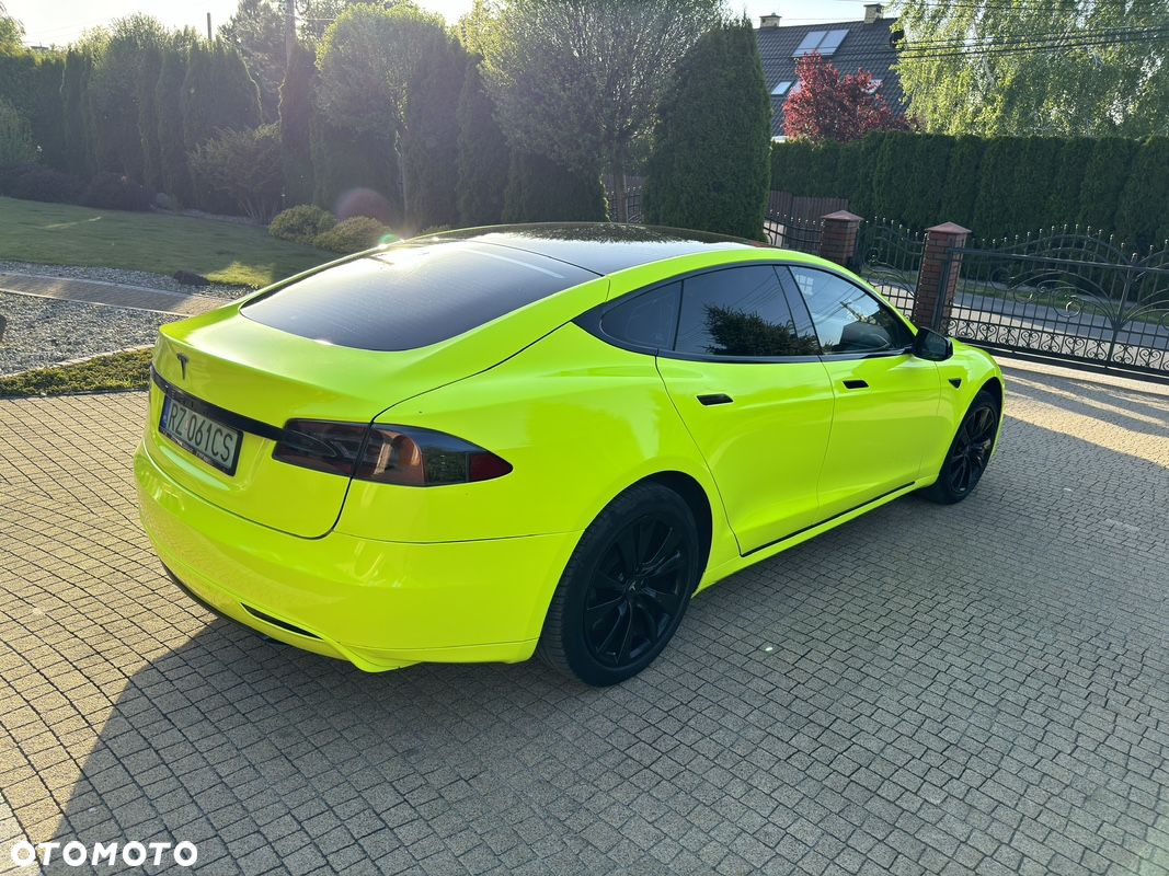 Tesla Model S Standard - 28