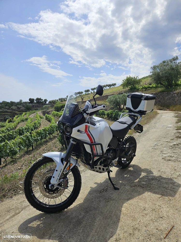 Ducati DesertX White 900 - 5