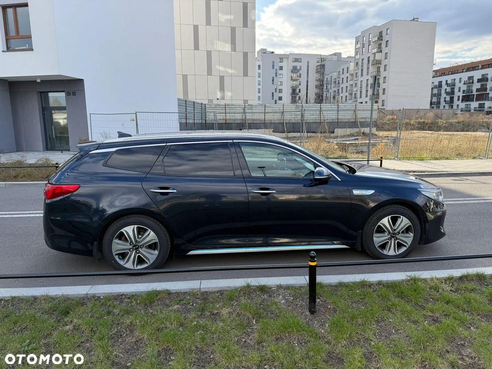 Kia Optima Plug-in Hybrid - 8