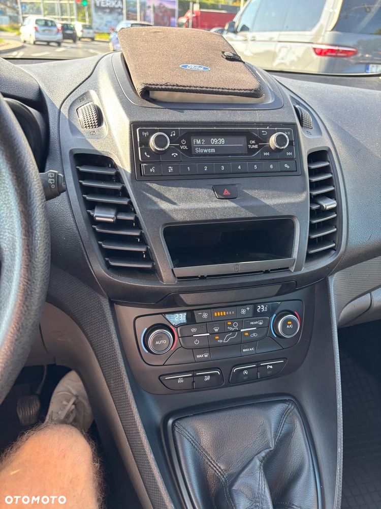 Ford Transit Connect - 12