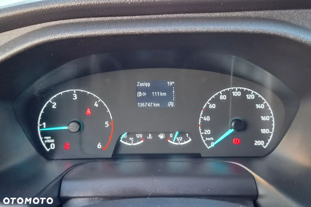 Ford Transit 2.0D L3H2 5 osobowy Brygadówka Webasto - 11