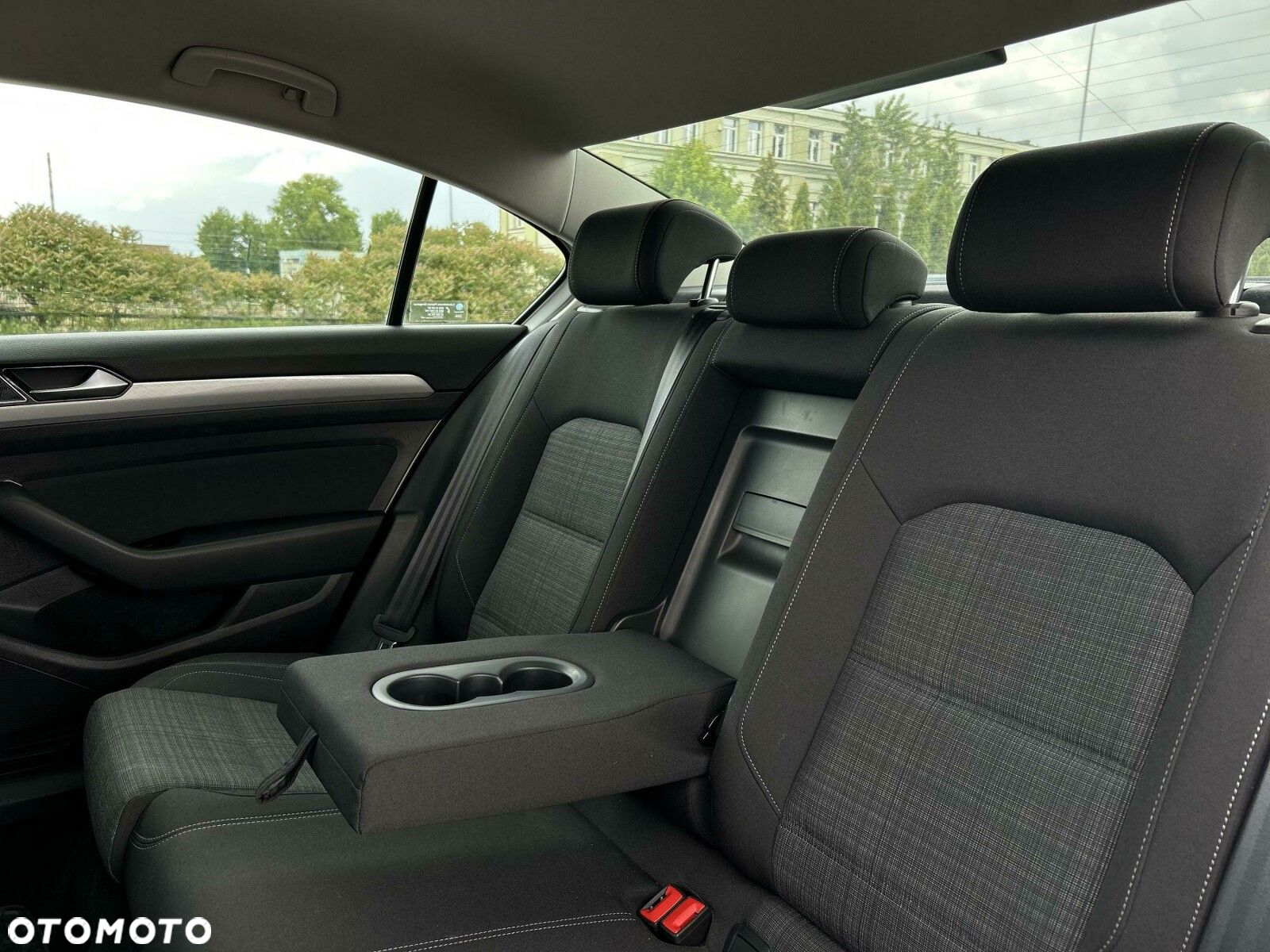 Volkswagen Passat 2.0 TDI EVO Business - 18