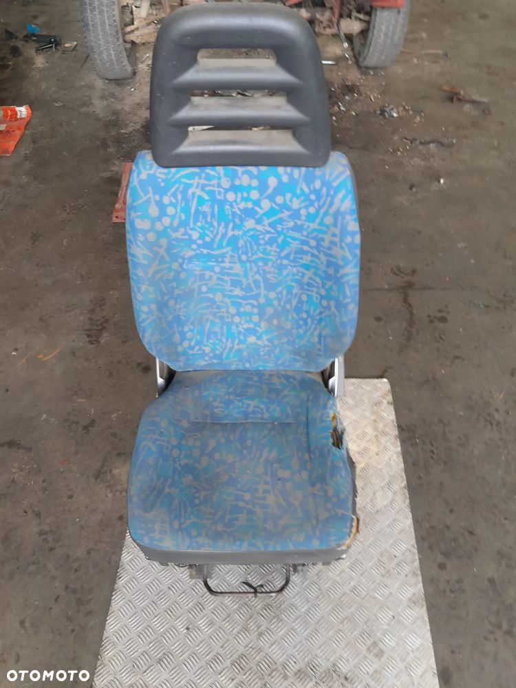 FOTEL KIEROWCY LEWY Iveco Daily 99-06 - 4