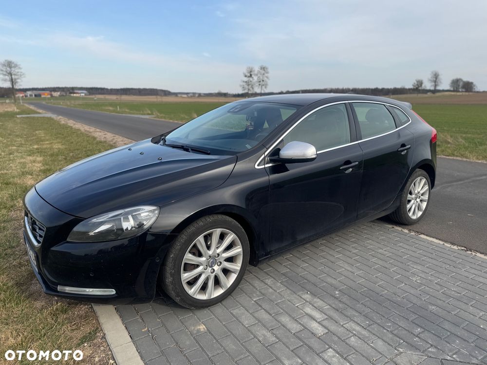 Volvo V40 D3 R-Design - 5