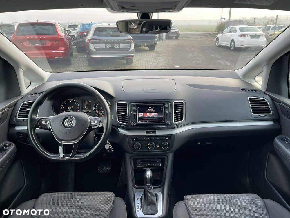 Volkswagen Sharan 2.0 TDI DSG Highline Black Style - 11