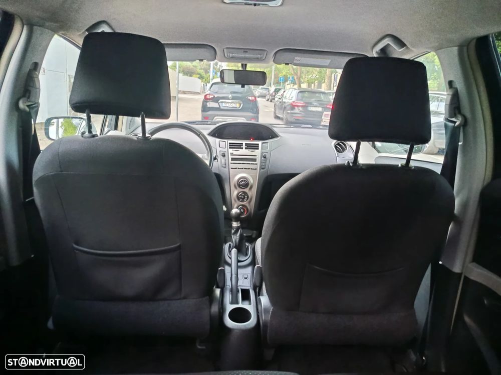 Toyota Yaris 1.0 VVT-i ACtive+AC - 9