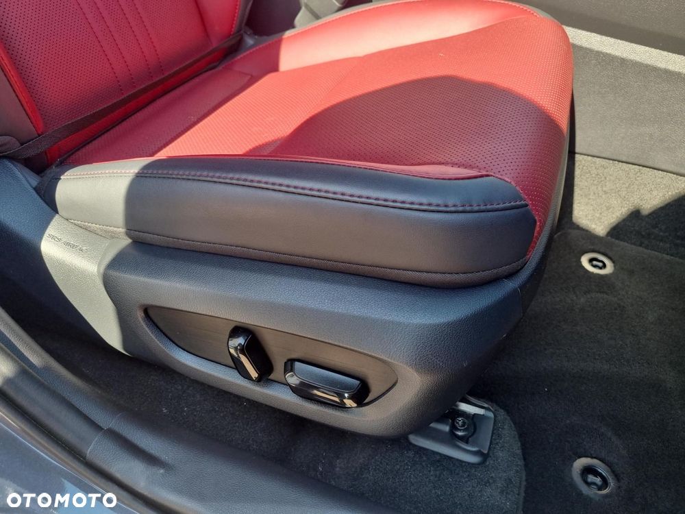 Lexus NX 350h Business AWD - 23